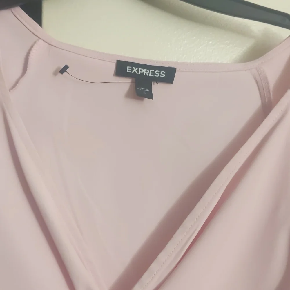 Express Top - Picture 2 of 3